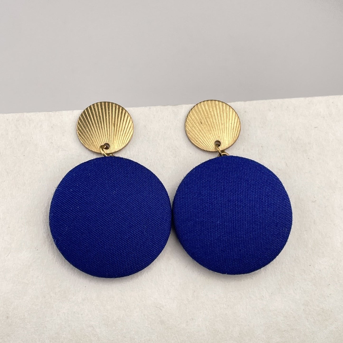 Ohrstecker MegaTransit in Royalblau