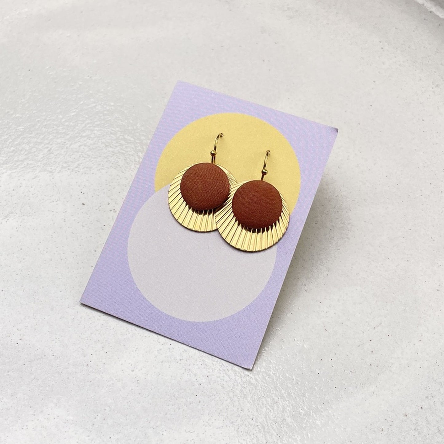 Ohrringe Strahla in Mocca