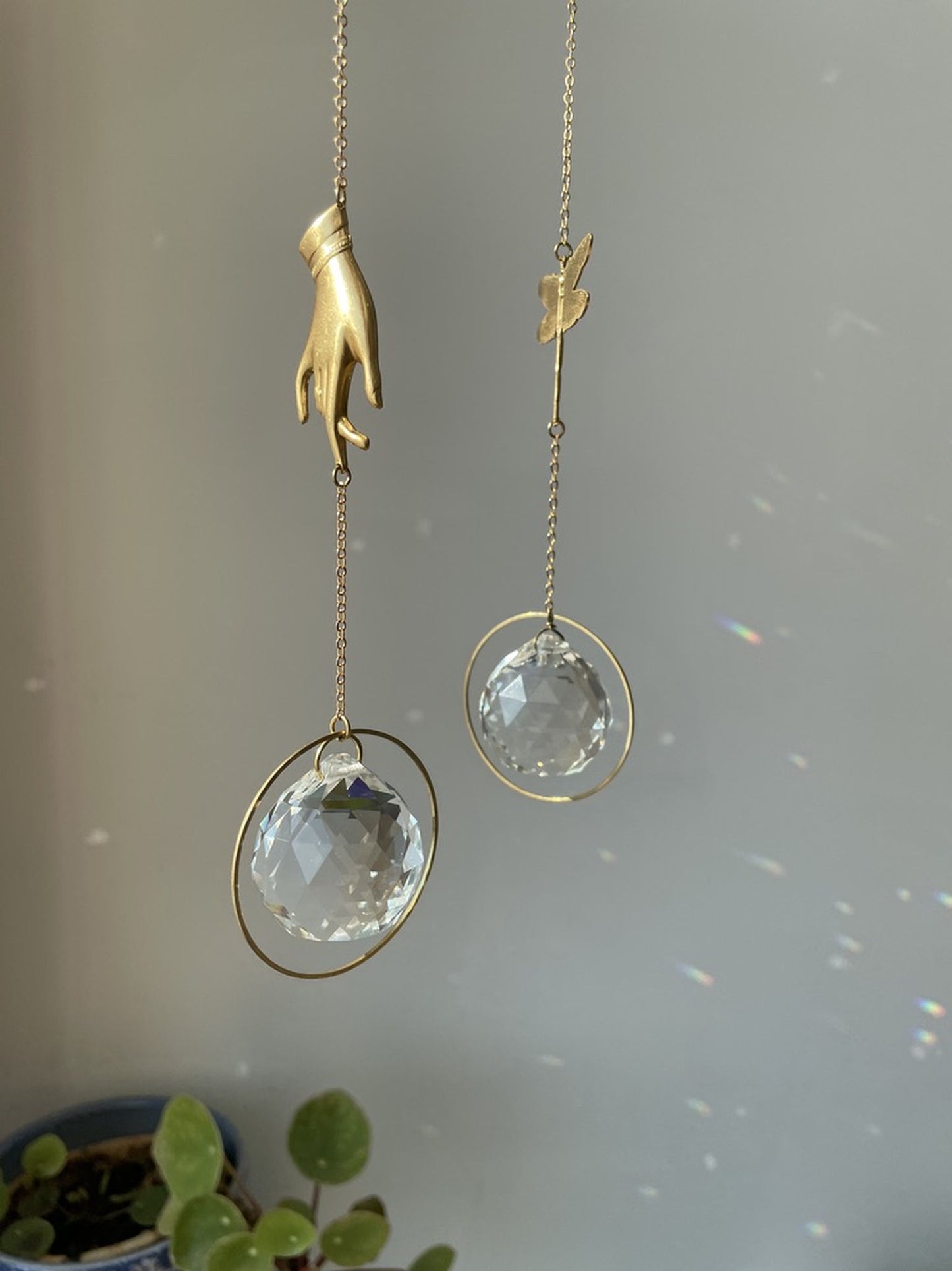 Suncatcher Hand