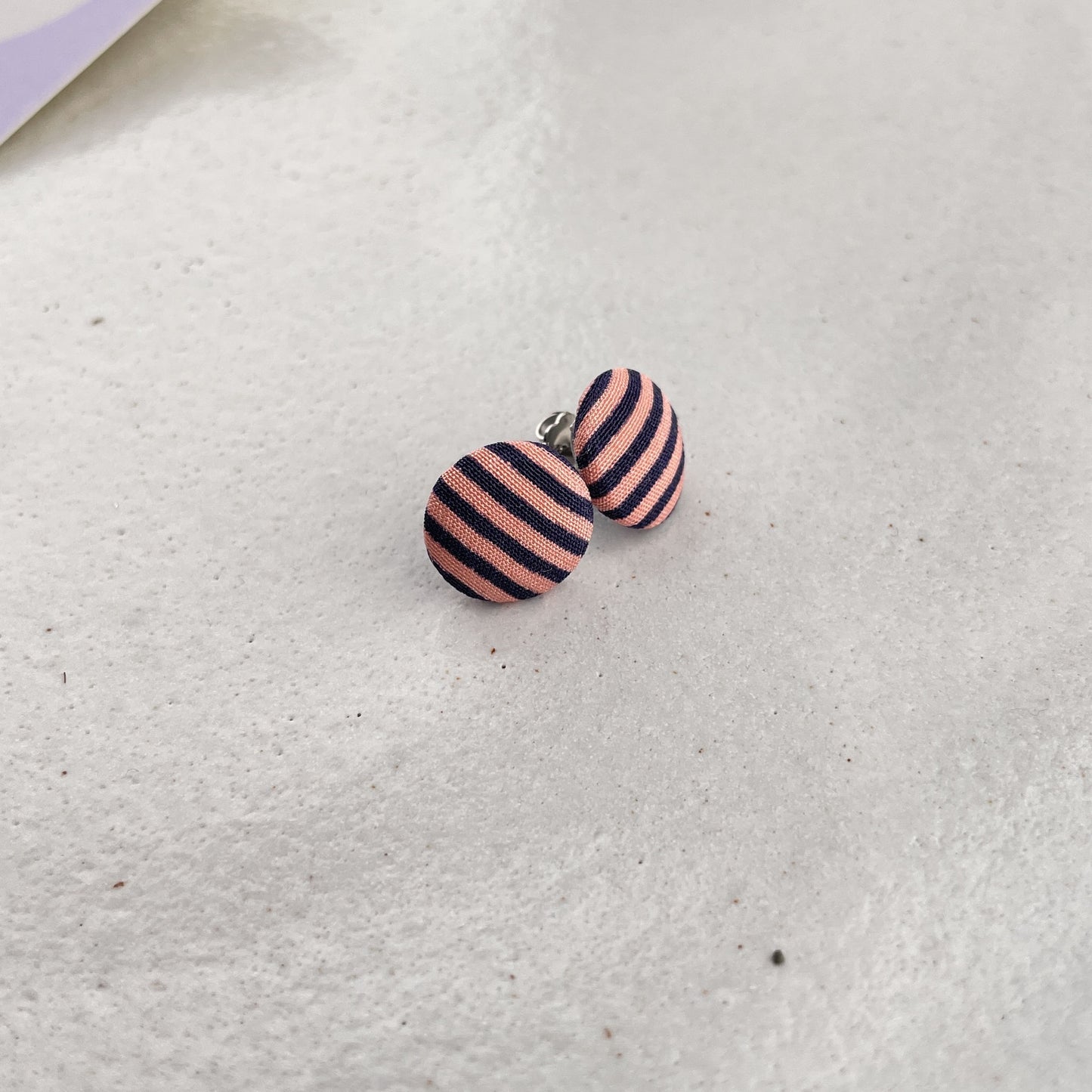 kleine Stoffstecker . Streifen rosa