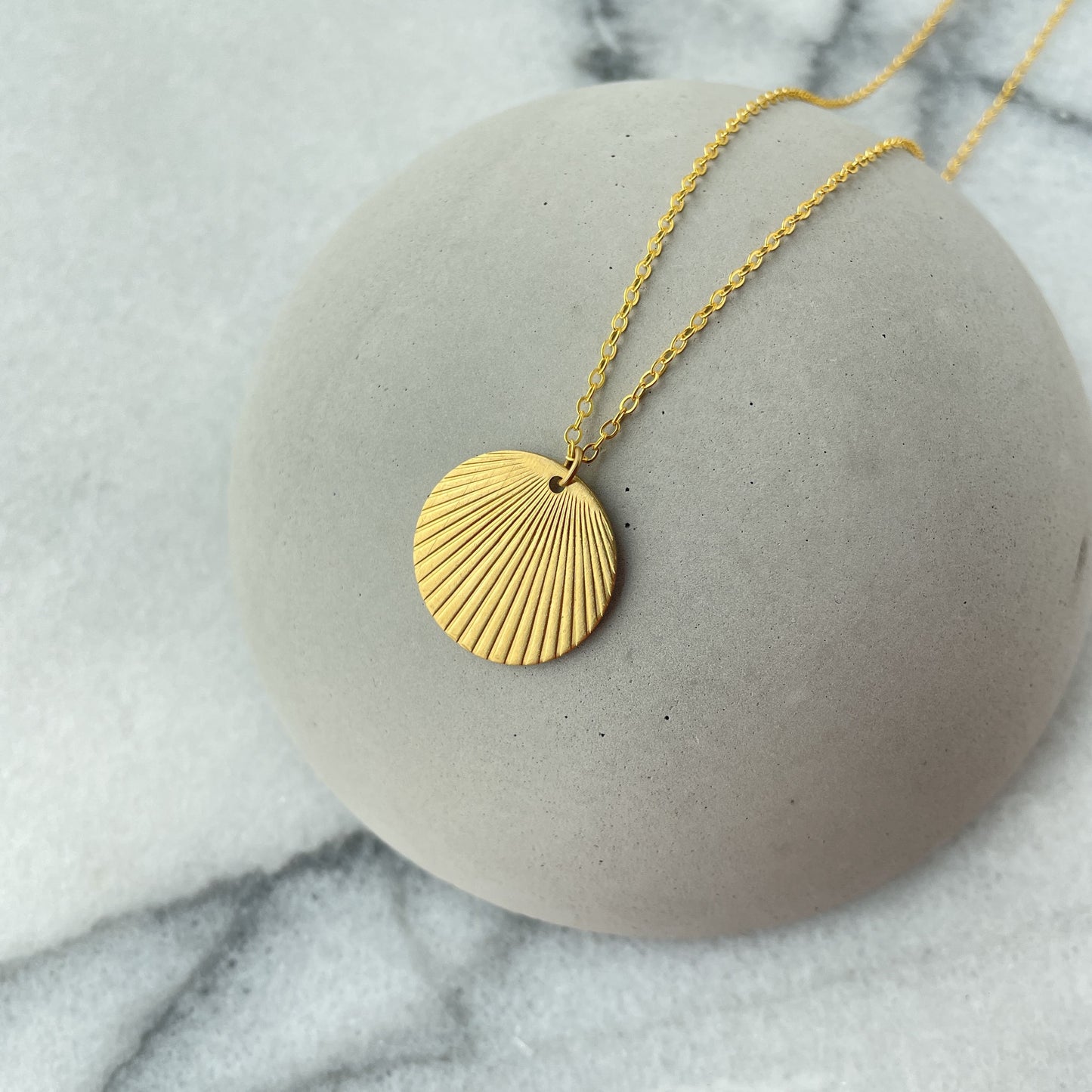 Zari . Kette . Kreis Big Ray