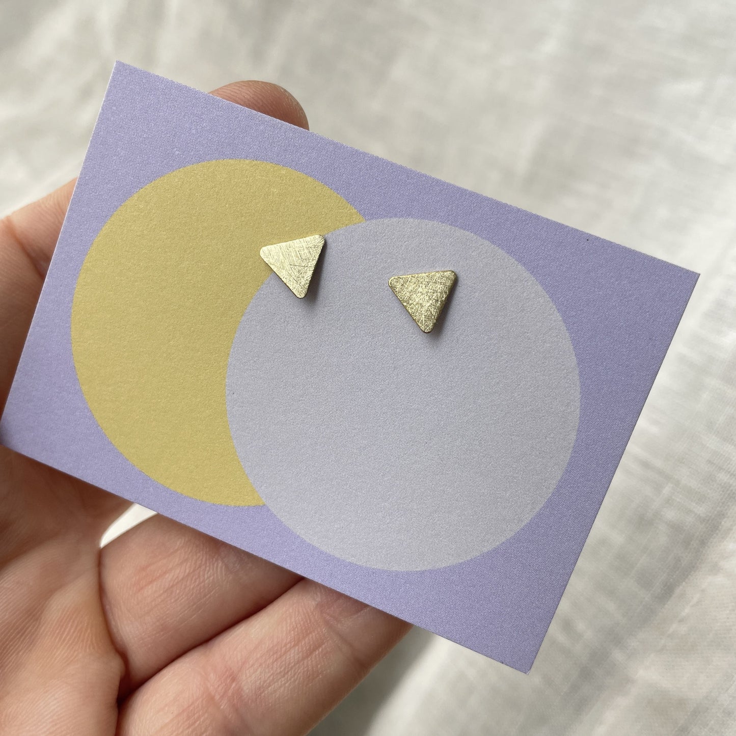 ✨Vela – gehämmerter Ohrstecker 🔺
