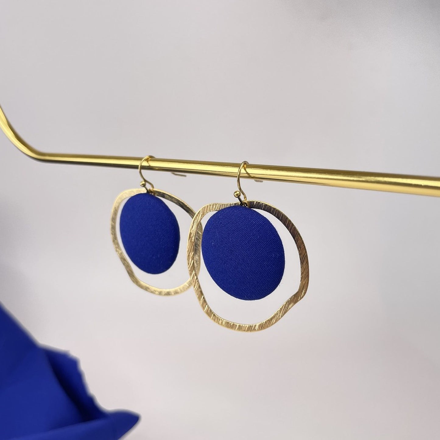 Ohrringe MegaSwing in Royalblau