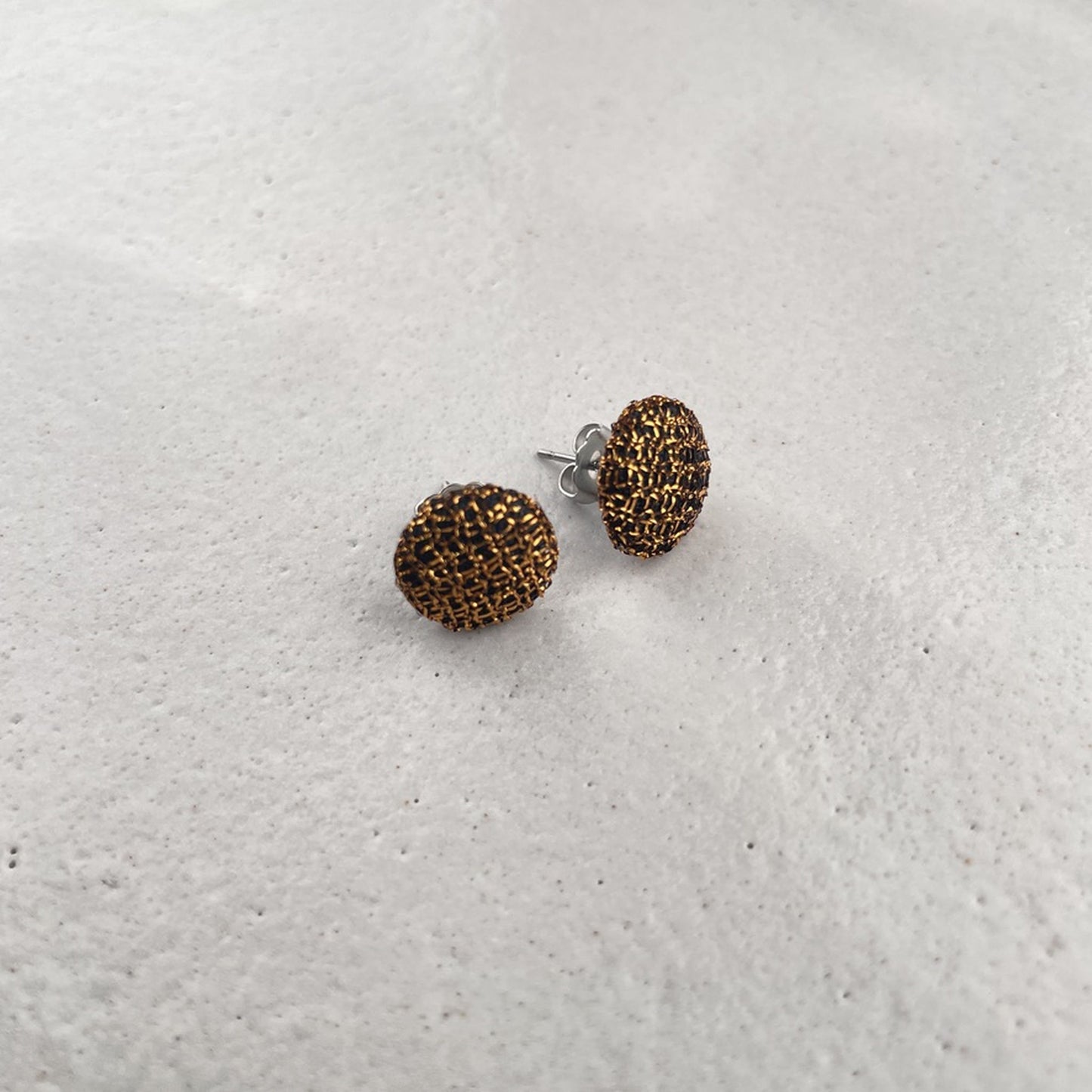 kleine Stoffstecker . Kupferglanz