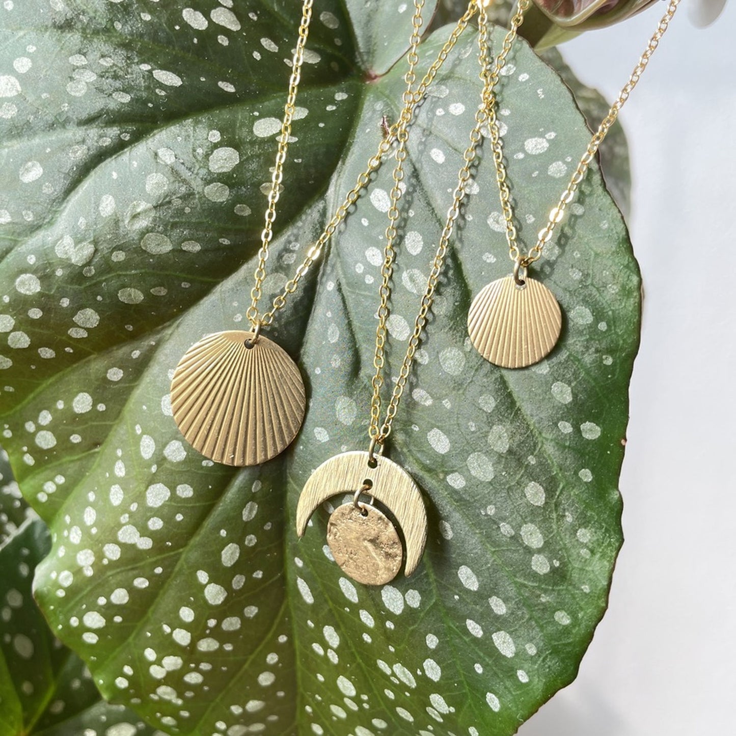 Zari . Kette . Kreis Big Ray