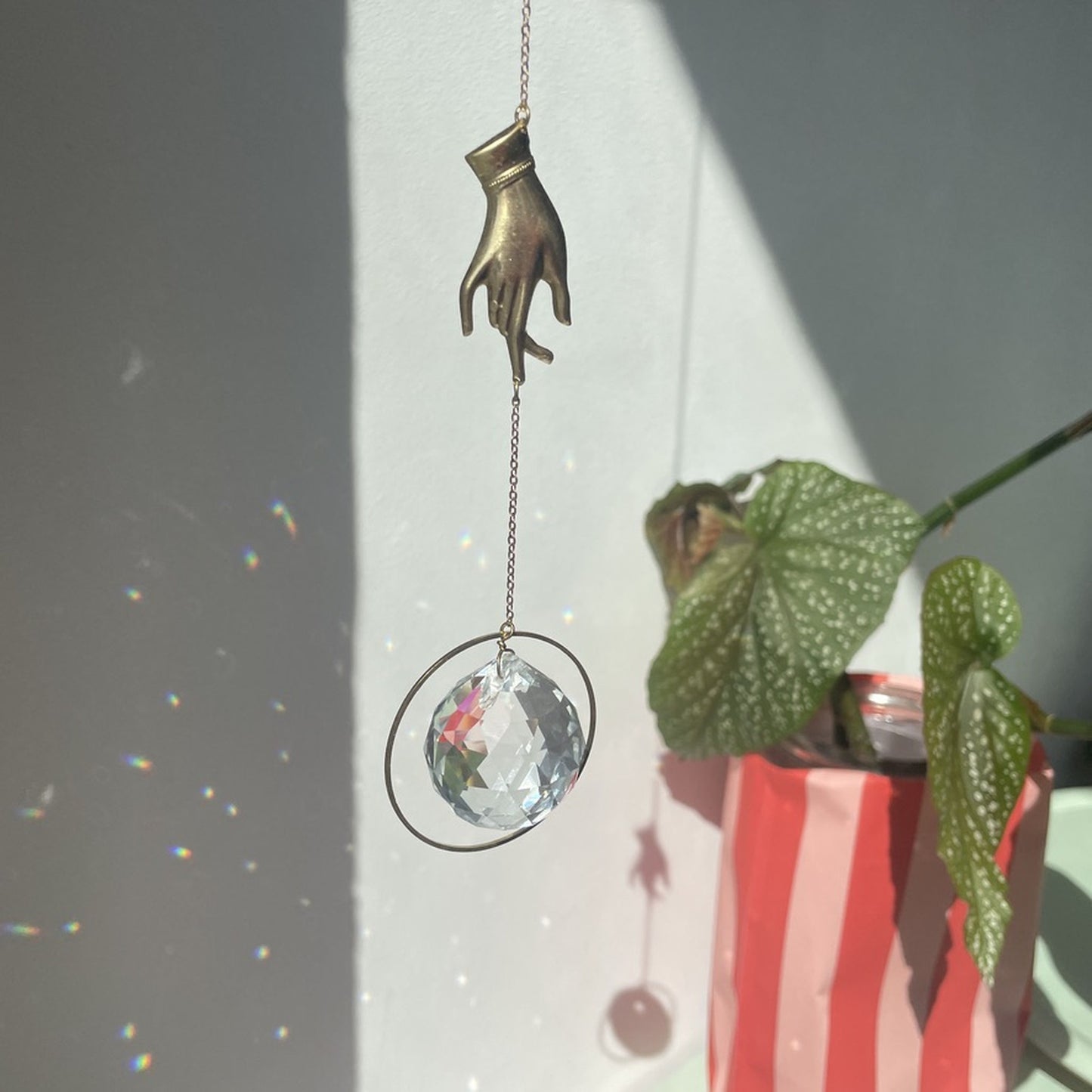 Suncatcher Hand