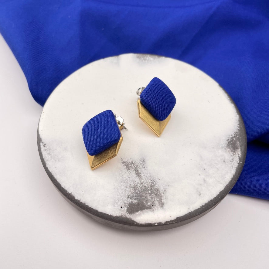 Ohrstecker Open Symbol . Royalblau
