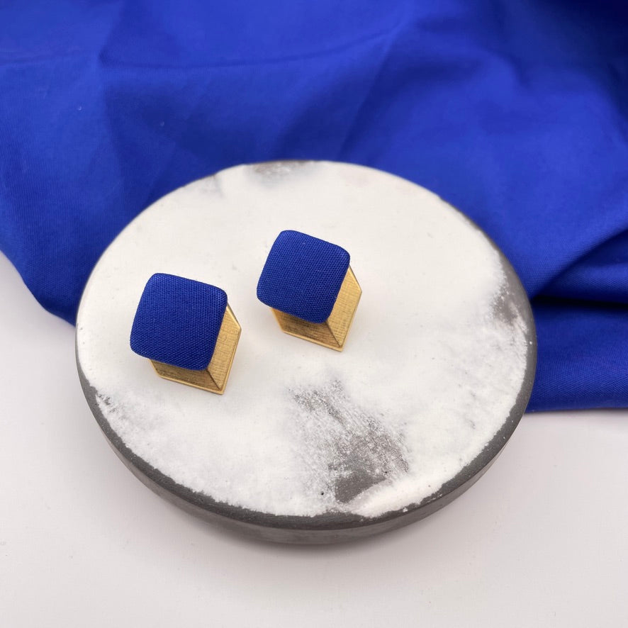 Ohrstecker Open Symbol . Royalblau