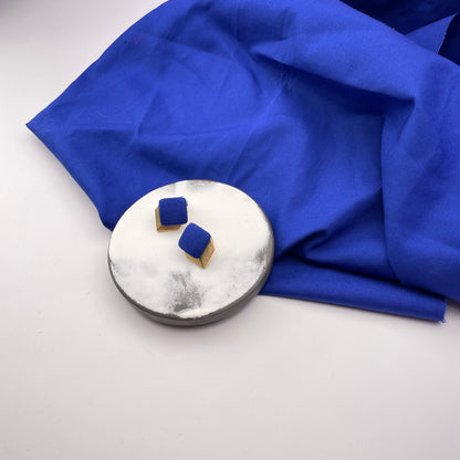 Ohrstecker Open Symbol . Royalblau
