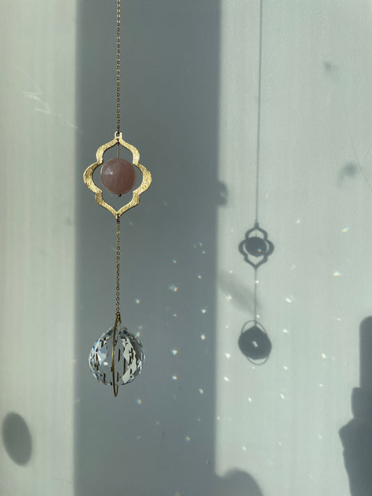 Suncatcher Vulva light Rosé. gold