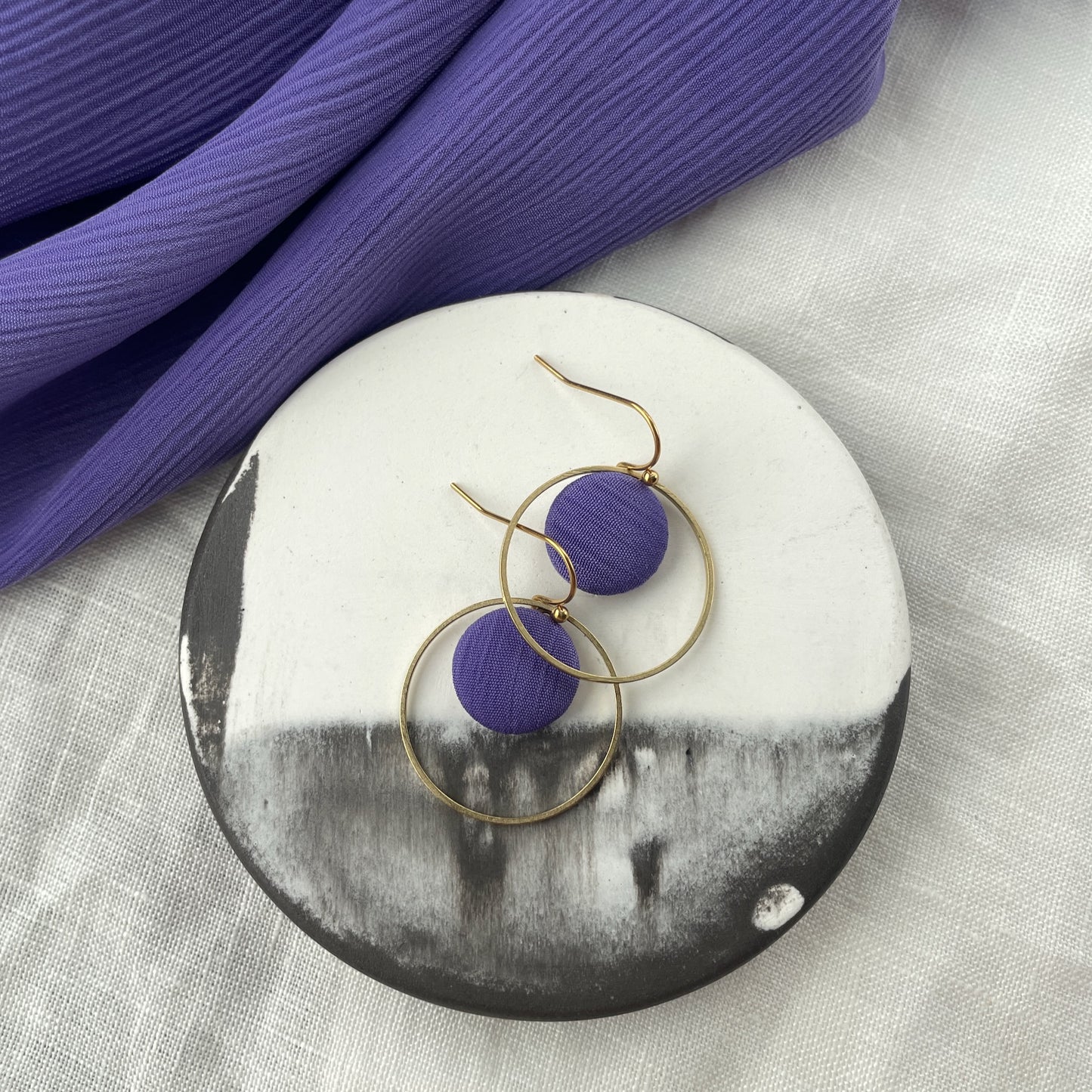 Ohrringe Inner Circle klein . Lilla