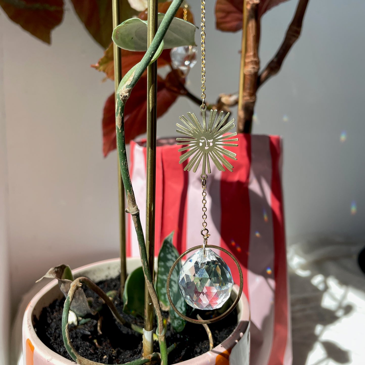 Suncatcher Mini Cheeky Sun / Lichtfänger / Fensterkristall  / Prisma