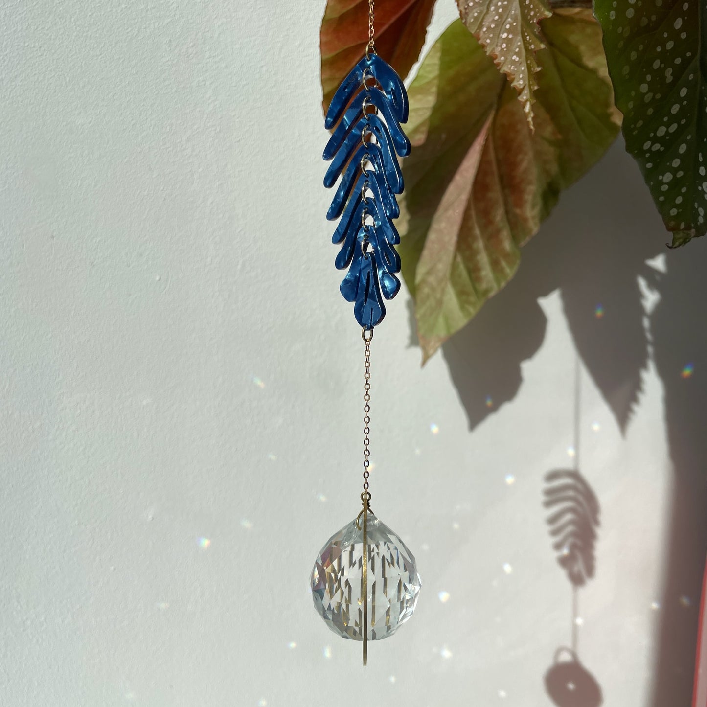 Suncatcher Farn blau/ Lichtfänger / Fensterkristall / Prisma