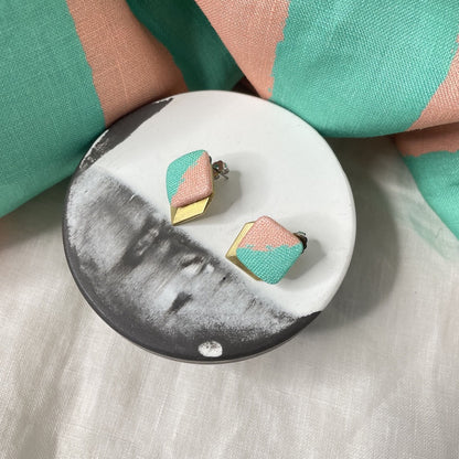 Ohrstecker Open Symbol .  Mint und Rosa