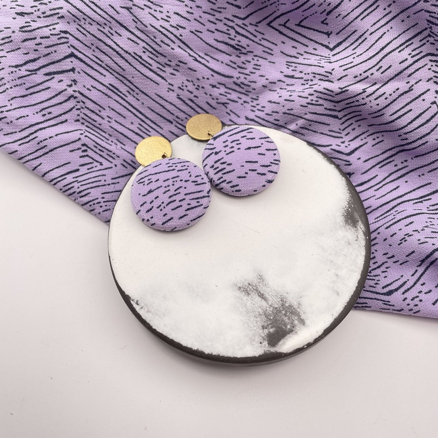 Ohrstecker MegaTransit . Fliederline