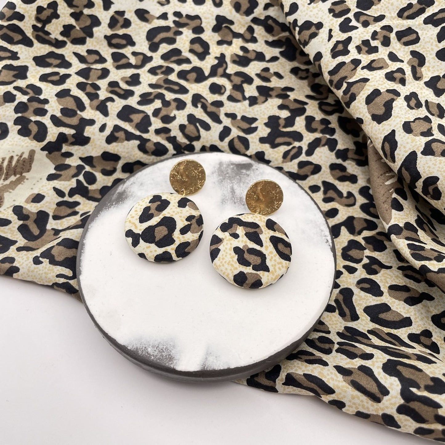 Ohrstecker MegaTransit in Leo