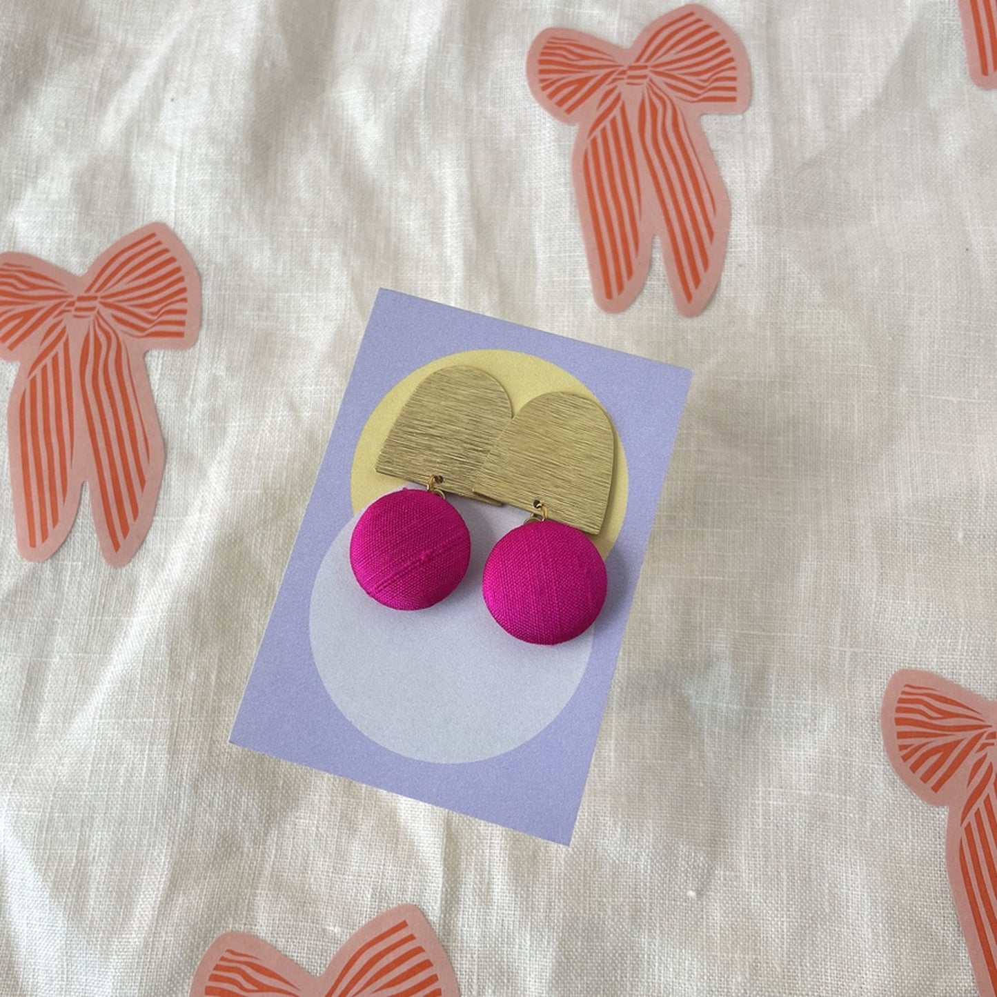 Ohrstecker Monta. Pralles Pink