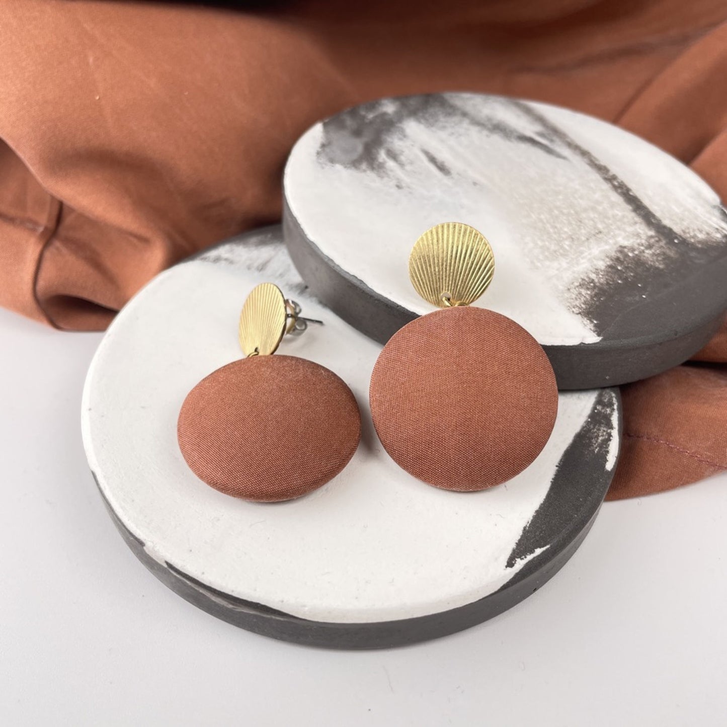 Ohrstecker MegaTransit in Mocca