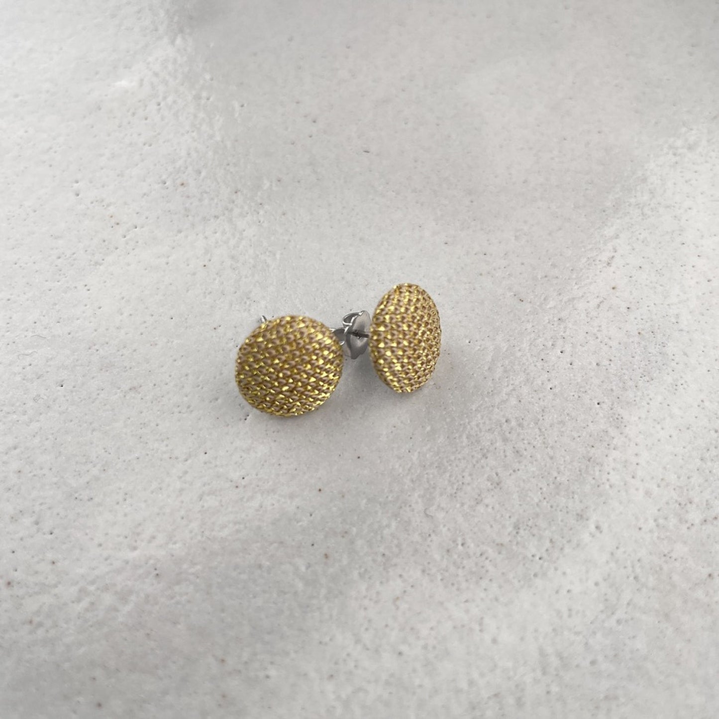 kleine Stoffstecker . Goldstück