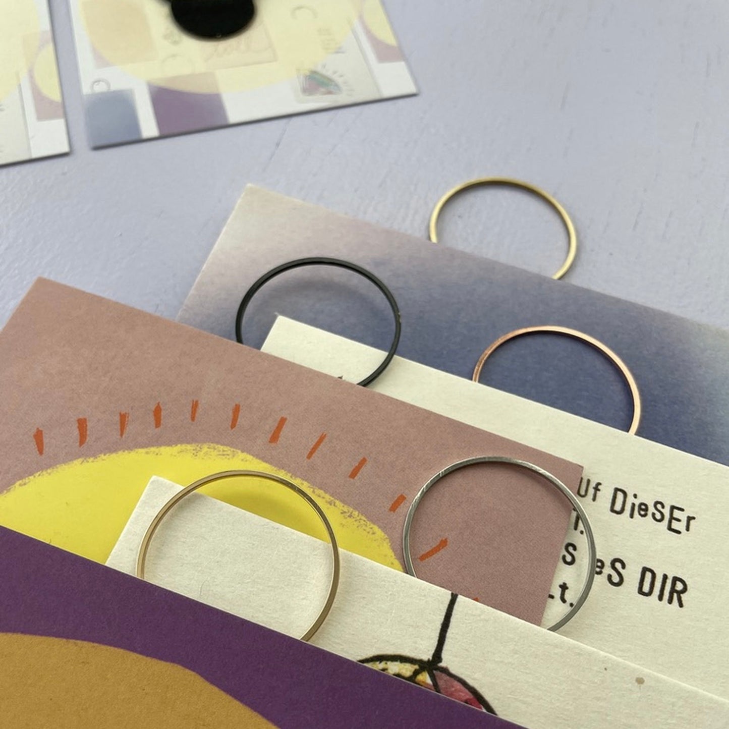 Bildaufhänger zum Postkarten aufhängen Kreis klein / Wohndeko / Galerie