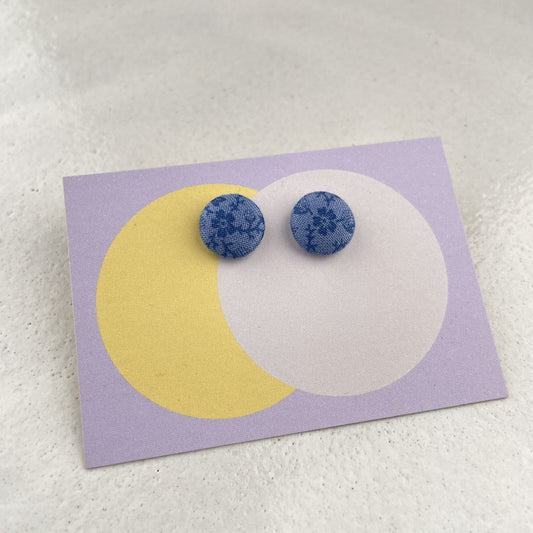 kleine Stoffstecker . blaue Blütenranken
