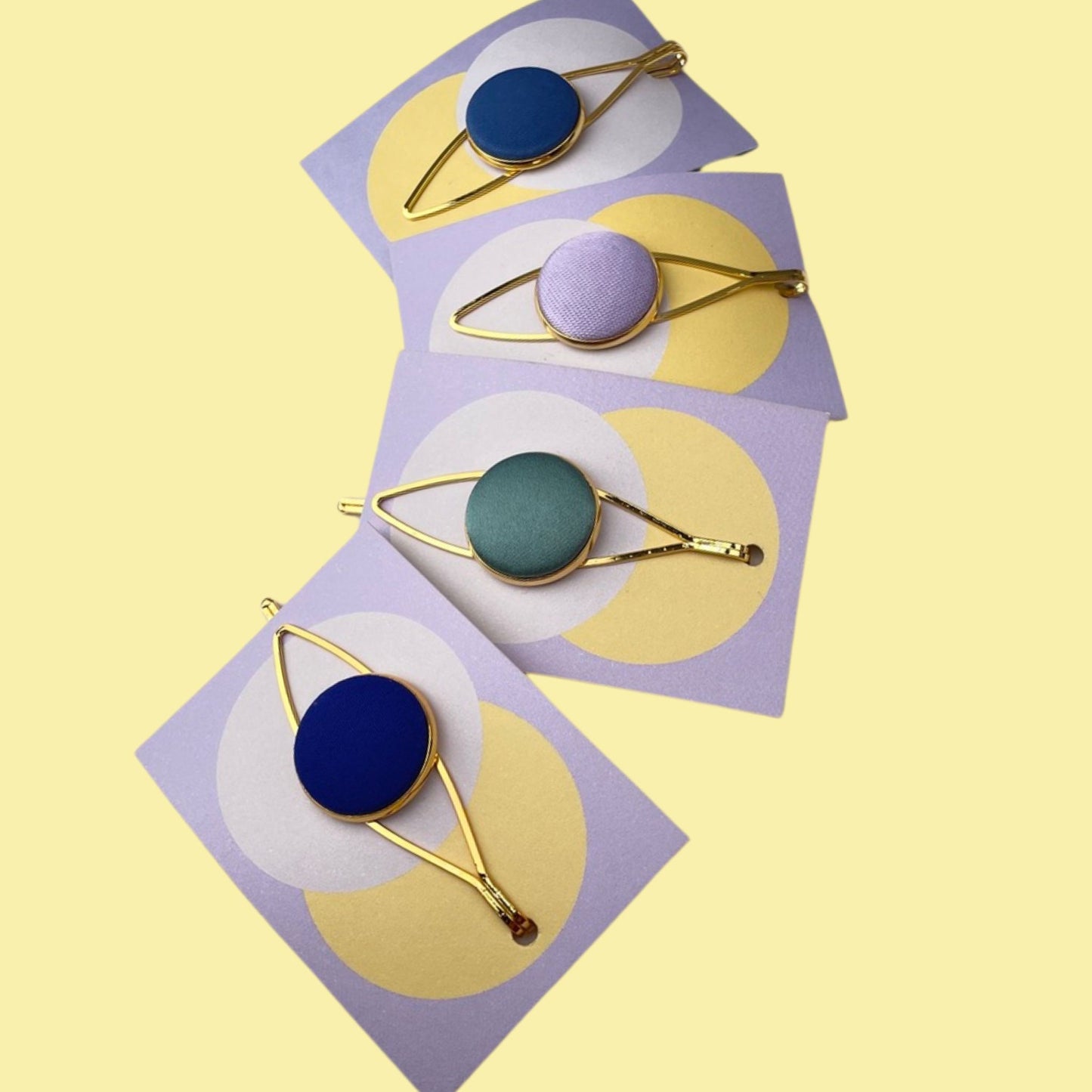 Haarspange *All Eyes In* in Royalblau