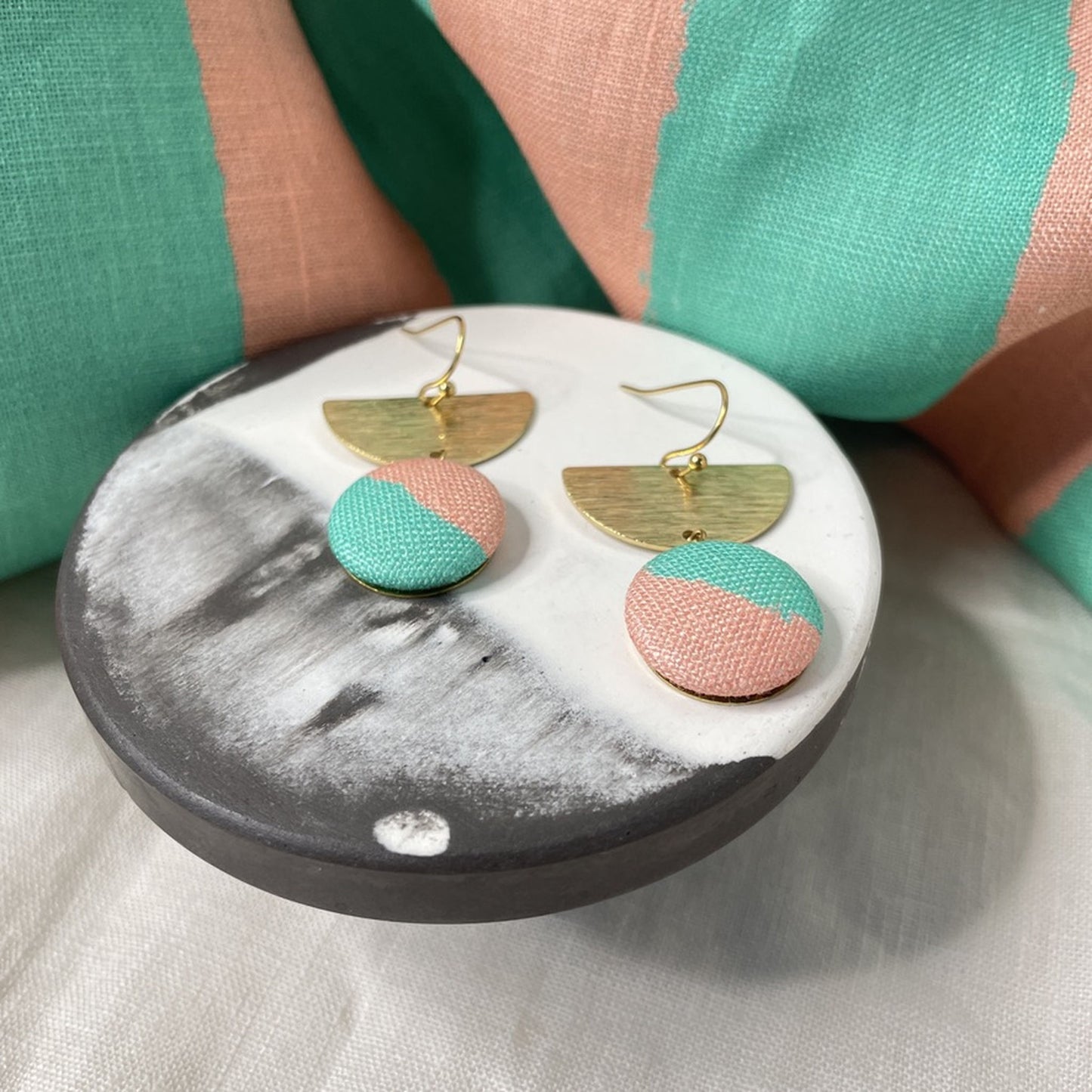 Ohrringe Halbmond . in Mint und Rosa . B&B