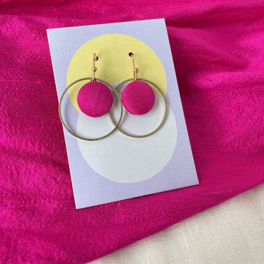 Ohrringe Inner Circle klein . Bright Pink