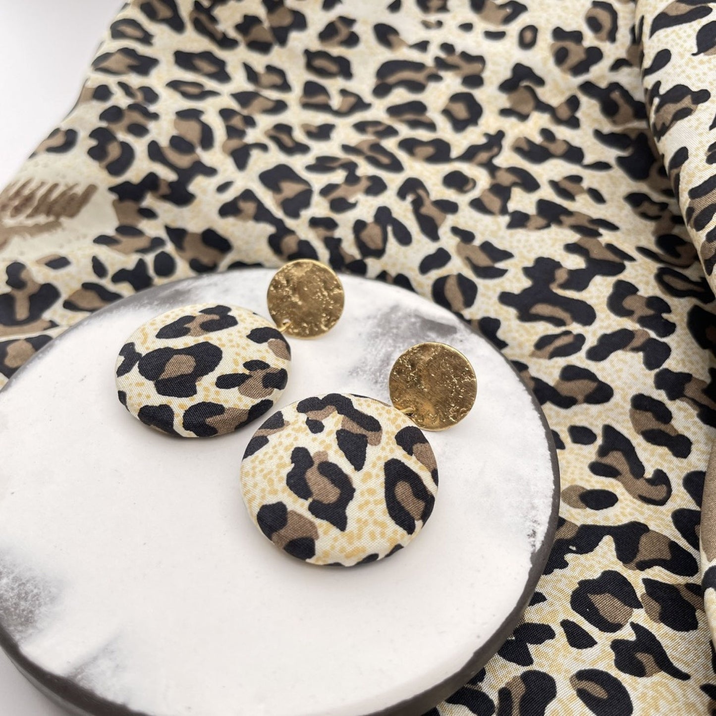 Ohrstecker MegaTransit in Leo