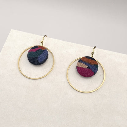 Ohrringe Inner Circle klein .Blau Klecks