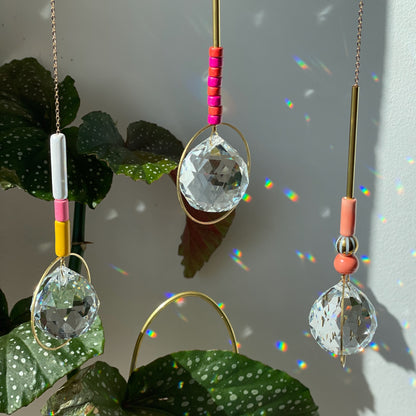 Suncatcher Perel WeißPinkGelb / Lichtfänger / Fensterkristall  / Prisma